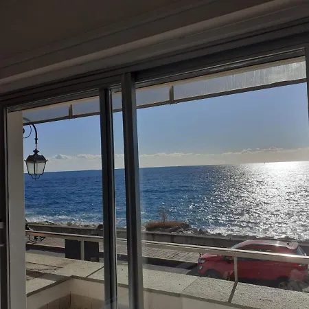 Lägenhet Cadorna Fronte Mare Alassio