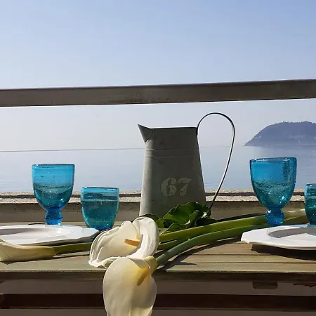 Cadorna Fronte Mare Apartament